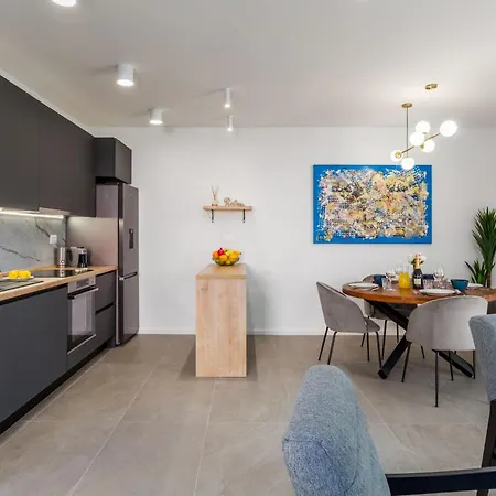 Moderne Lemon 3 Premium * Poreč